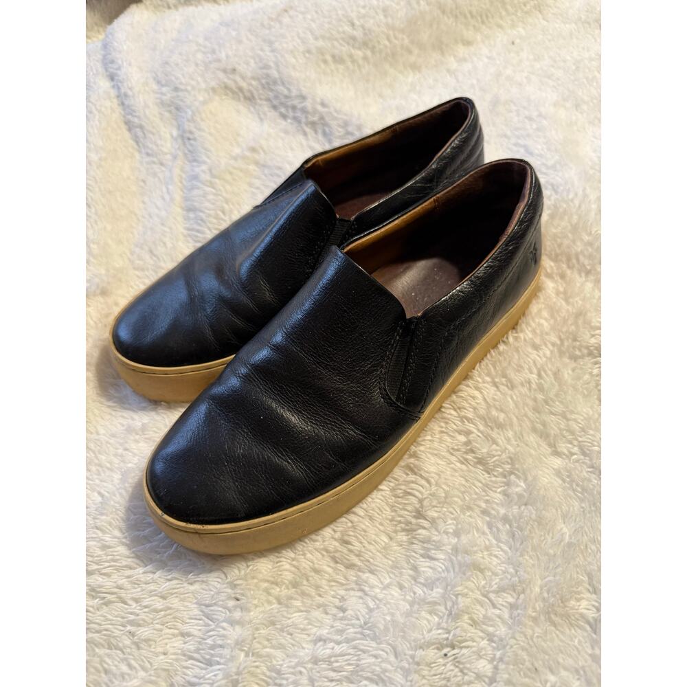 Frye Ivy Slip On Black Leather Size 7.5 Women’s
